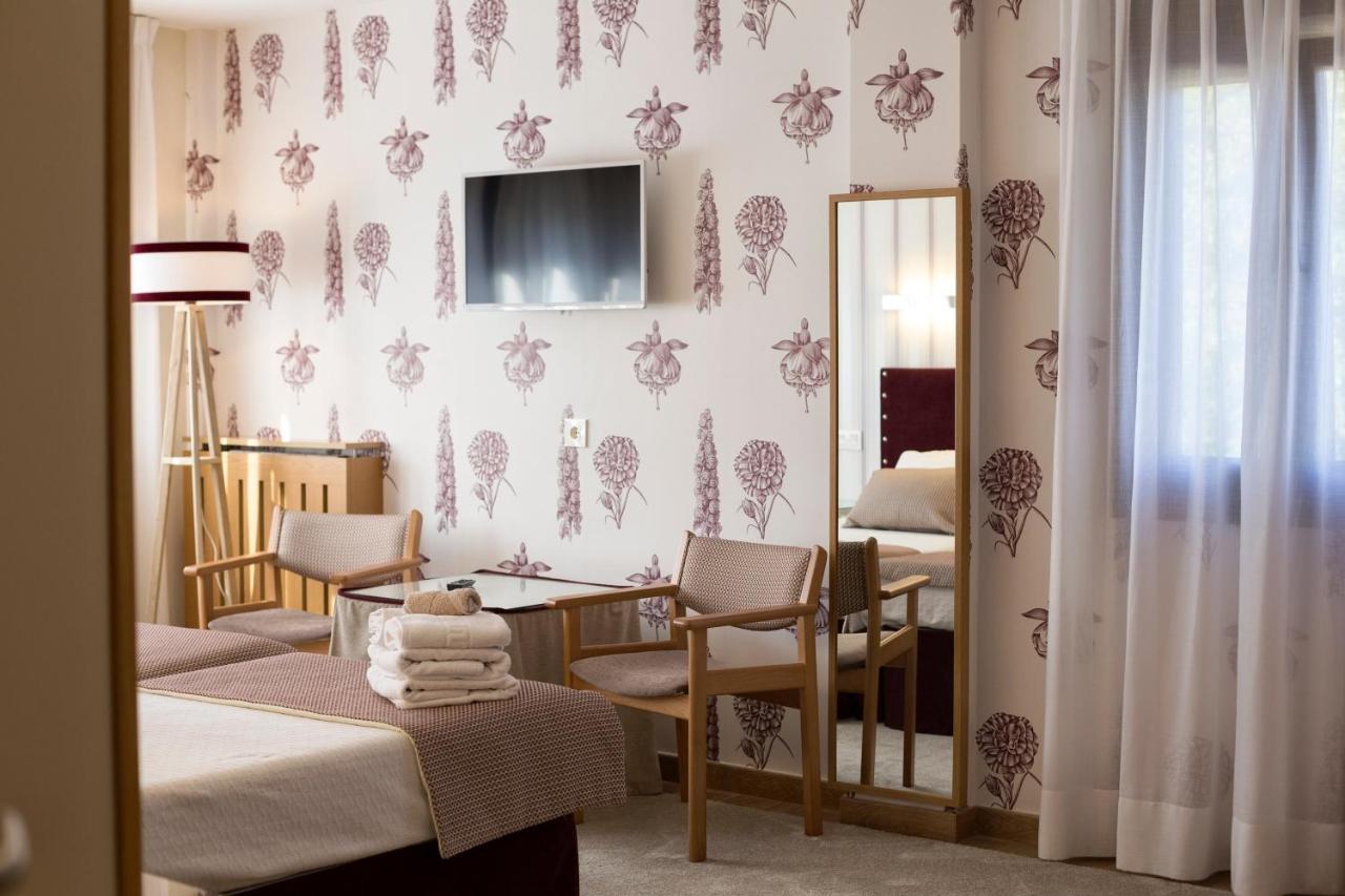 Hotel La Casona de Llerices Onís Habitación foto