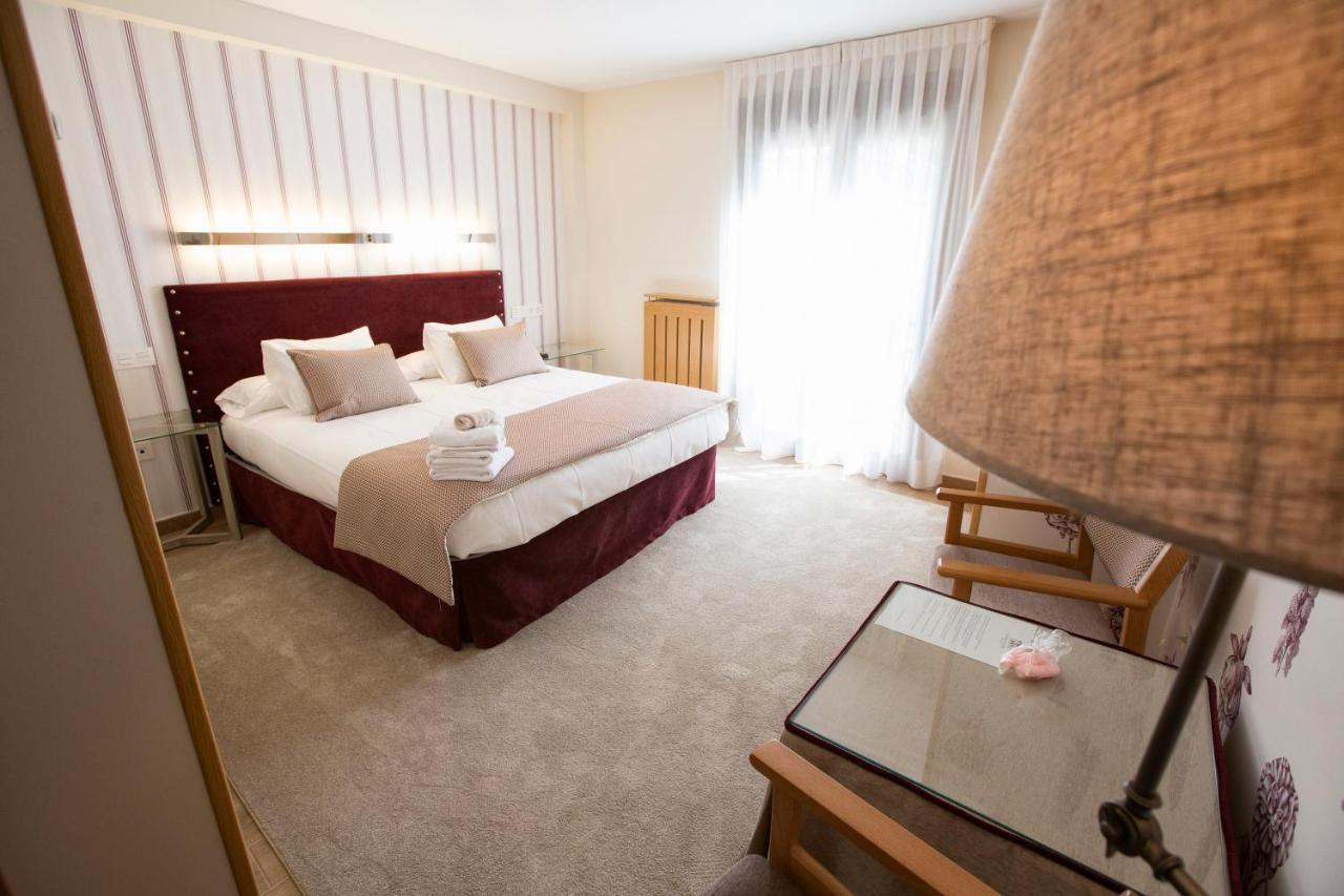 Hotel La Casona de Llerices Onís Habitación foto